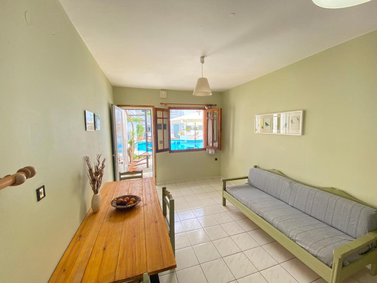 Egli Apartment Stalós Екстериор снимка